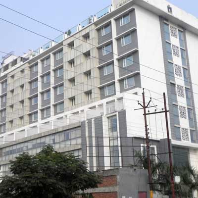 Lineage Hotel